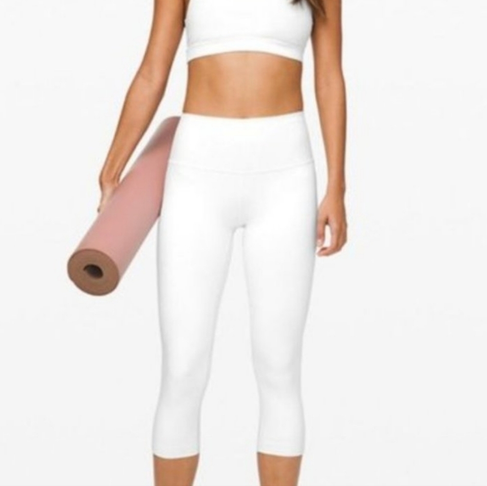 Lululemon Wunder Under High Rise Crop Flocked Pants in White Scatter Flo…